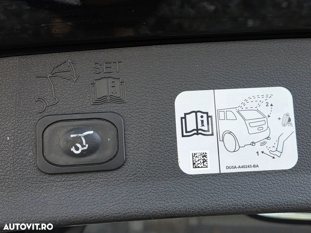 Ford Kuga 1.5 TDCi 2x4 Business Edition - 22