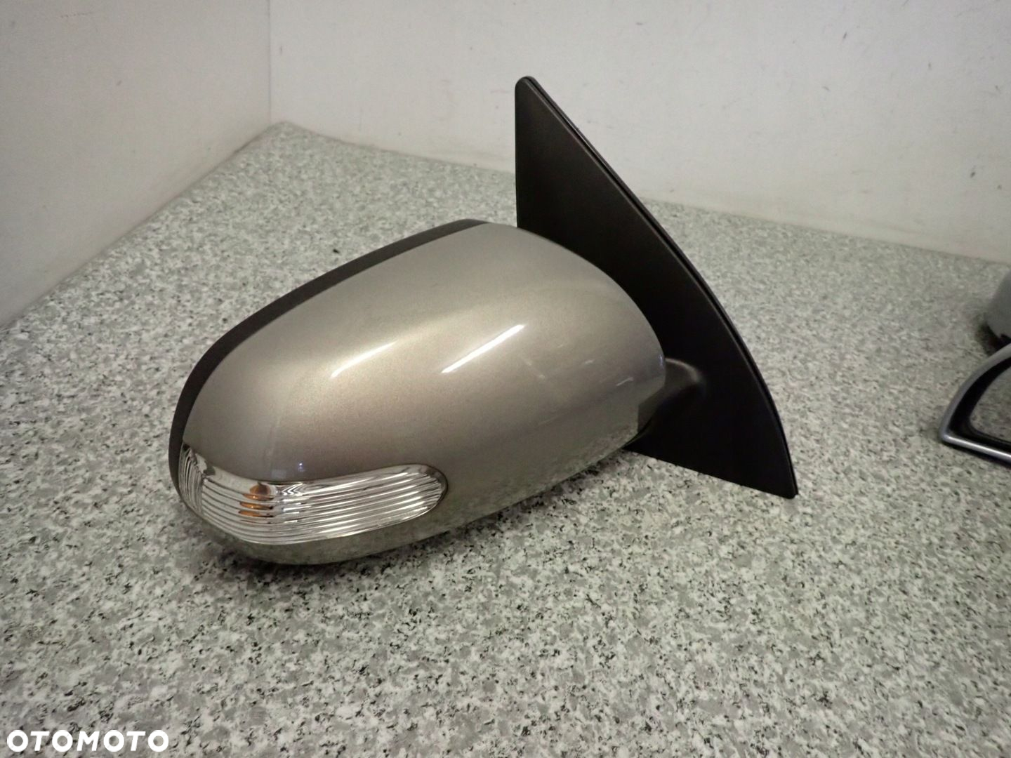 KIA CEED 09-11 LUSTERKO PRAWE ELEKTRYCZNE 8 PIN A3 - 5