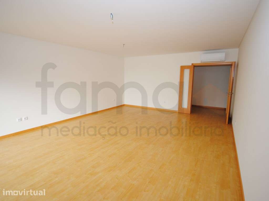 T3 Duplex com terraço centro da Parede - Grande imagem: 2/60