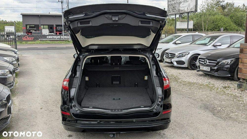 Ford Mondeo - 32