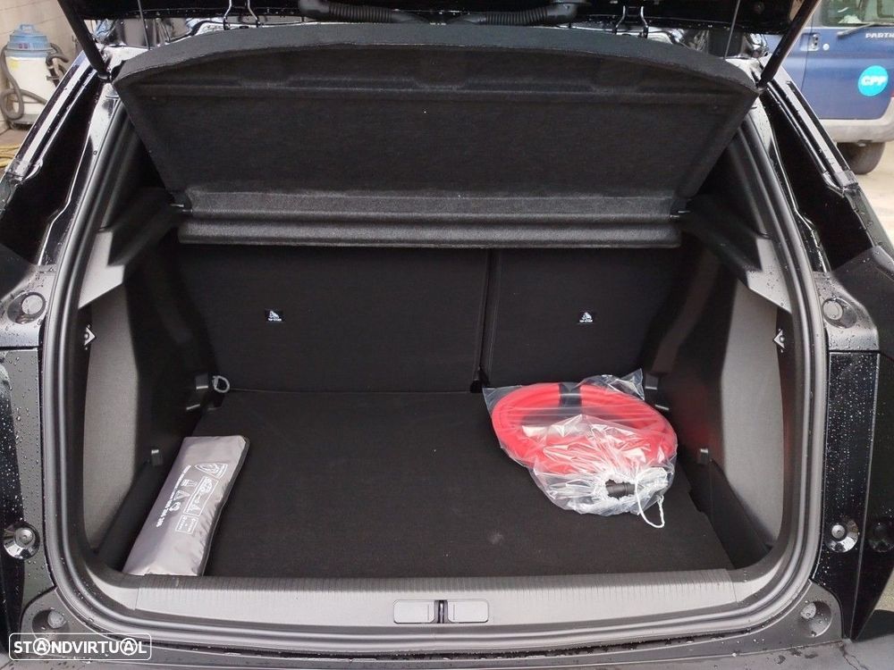 Peugeot e-2008 54 kWh Allure - 7
