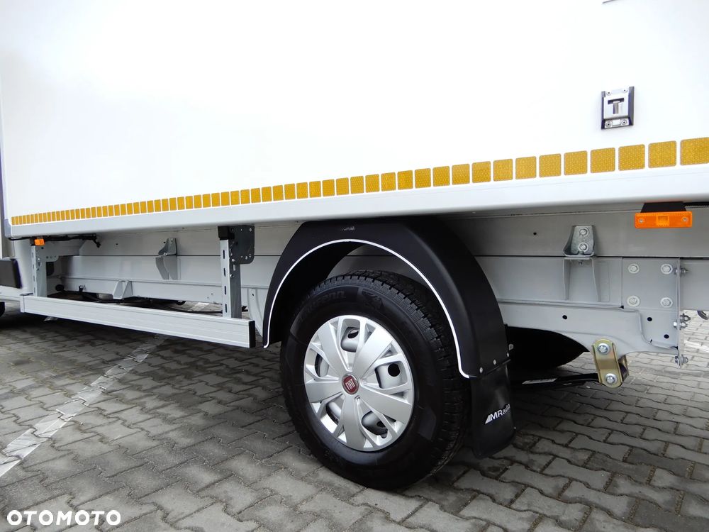 Fiat Ducato Serii 8 MAXI Wzmacniany 2.2 MultiJet3 H3-POWER 160 KM Chłodnia 4226 mm 8 Euro Palet Boczne Drzwi Agregat Zanotti -20*C Android Auto Carplay Stan Auta JAK NOWY POLECAM - 20