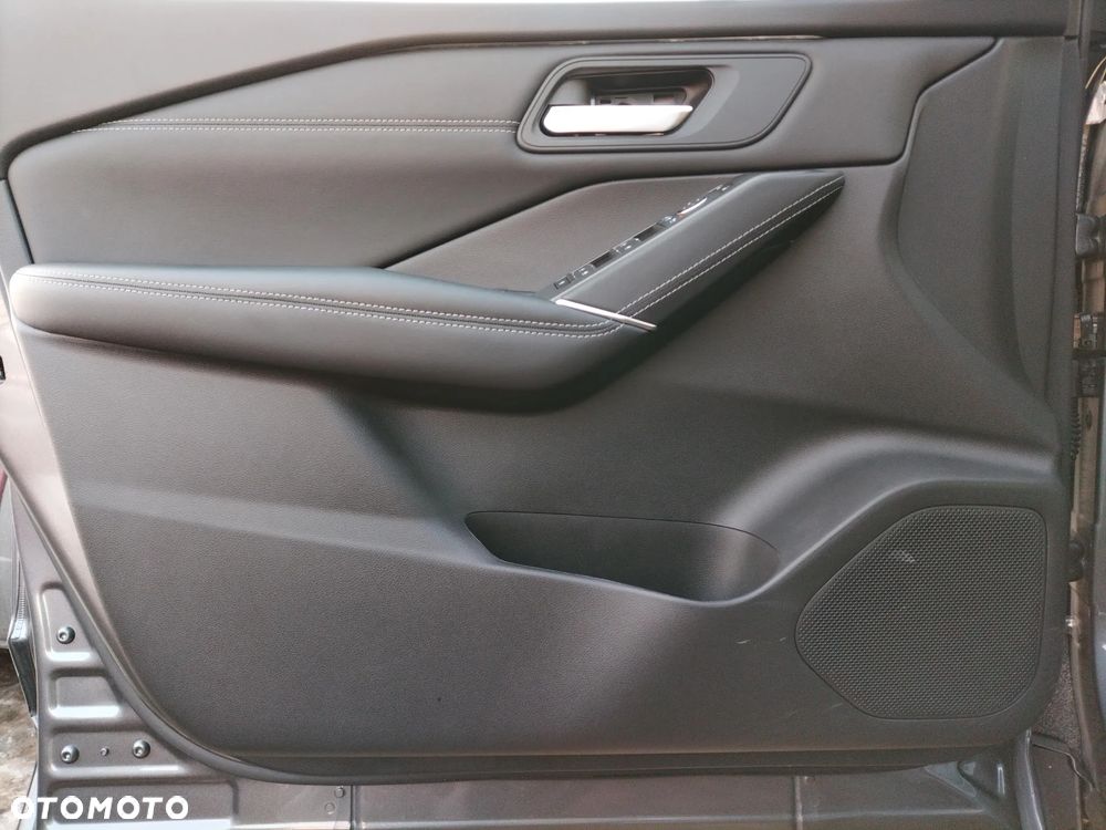 Nissan Qashqai 1.3 DIG-T MHEV N-Connecta Xtronic - 10