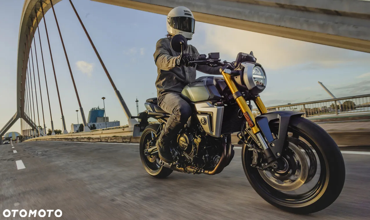 Suzuki GSX - 5