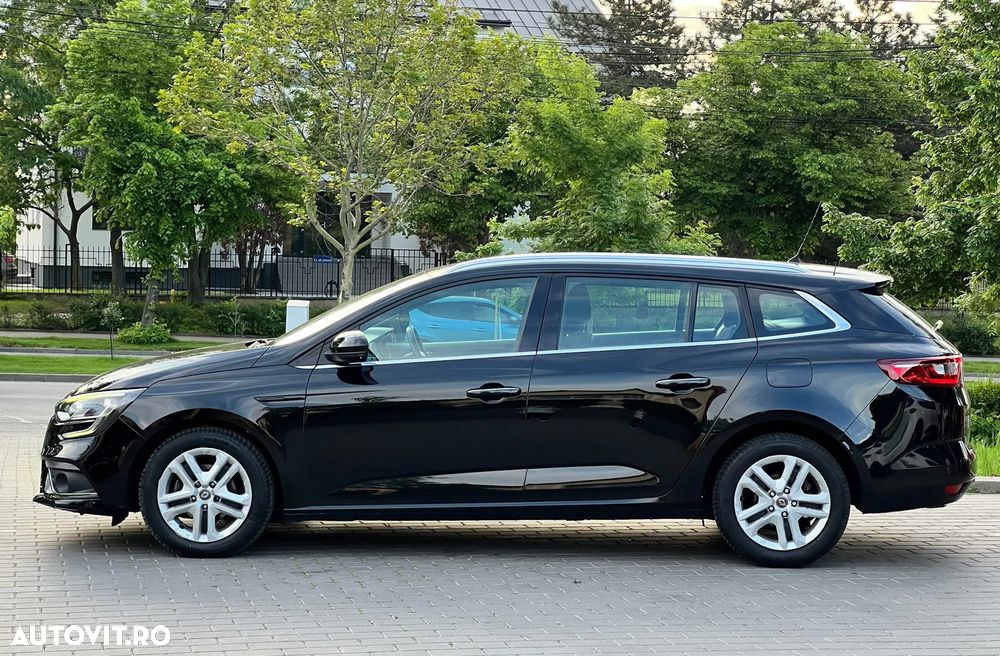 Renault Megane - 11