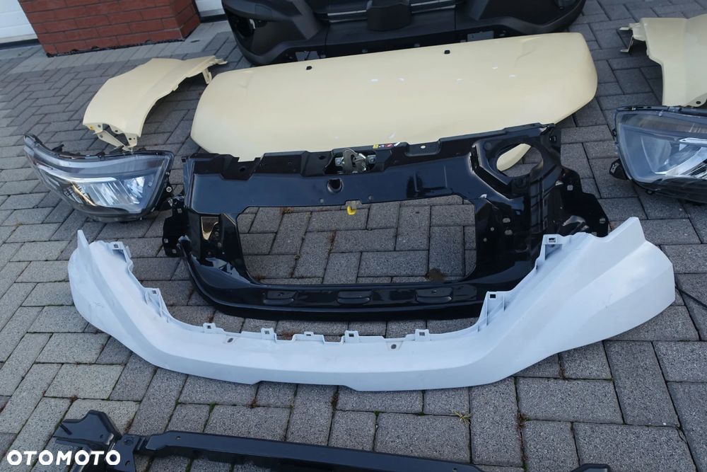 MASKA ZDERZAK BELKA BŁOTNIK GRILL PAS LAMPA IVECO DAILY 2024 - 1