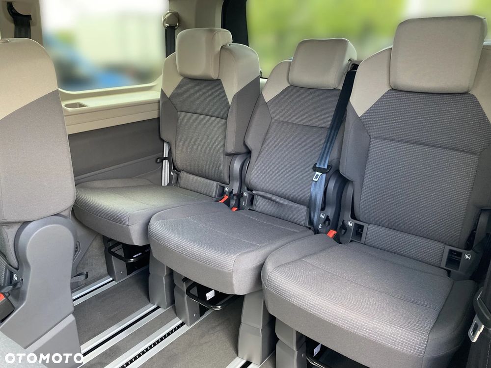 Volkswagen Multivan - 14
