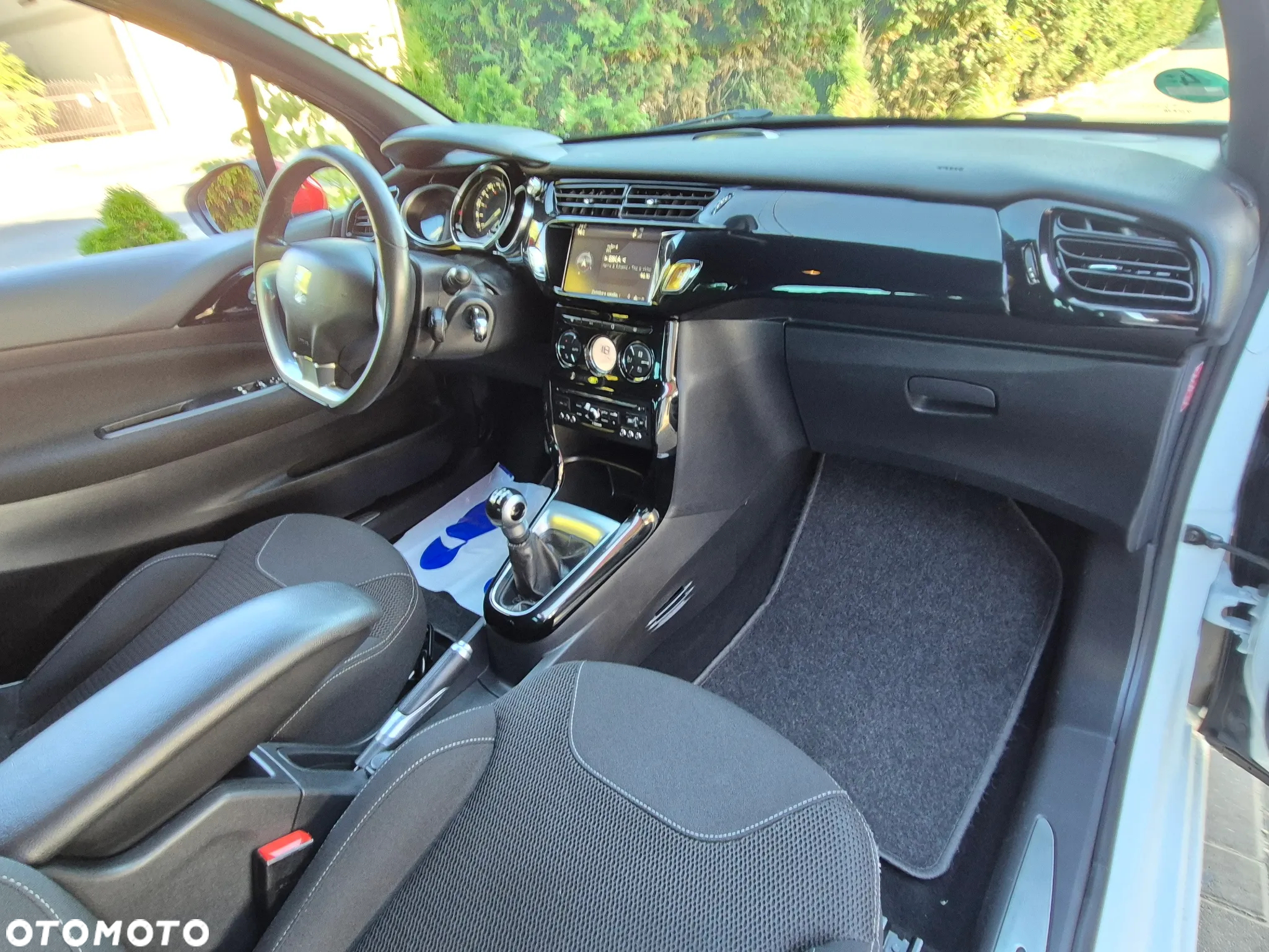 Citroën DS3 1.6 HDi SoChic - 35