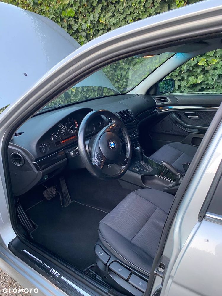 BMW Seria 5 - 15