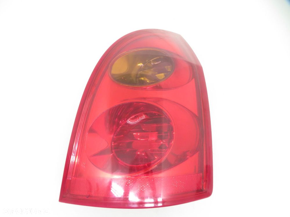 LAMPA PRAWA TYLNA NISSAN PRIMERA P12 KOMBI - 3