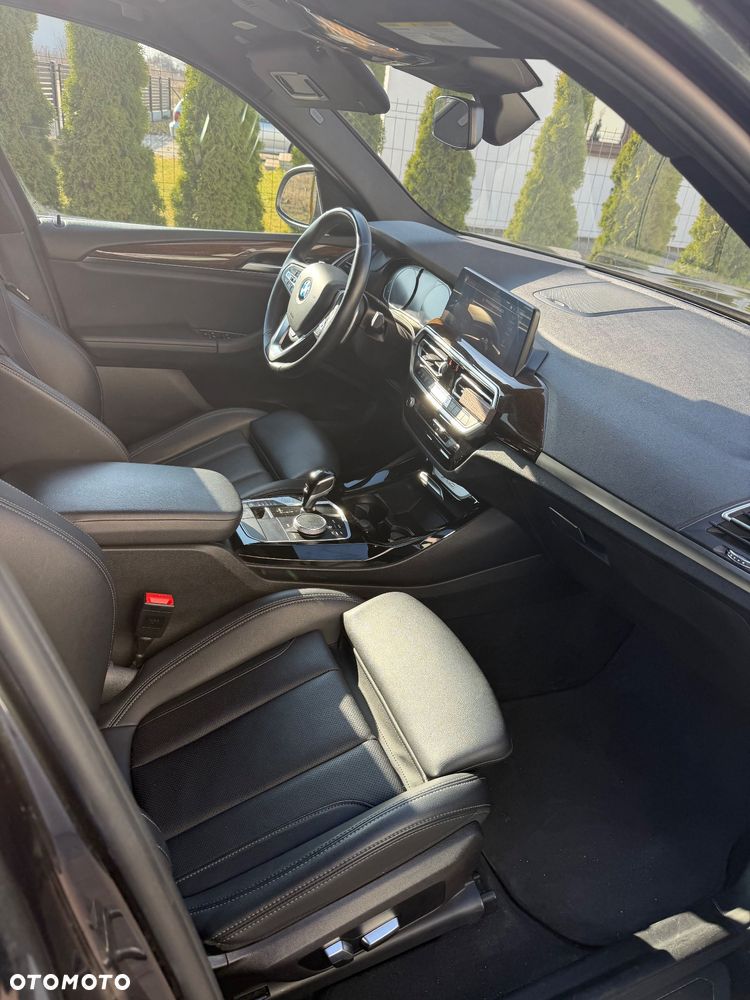 BMW X3 xDrive30i Advantage - 11