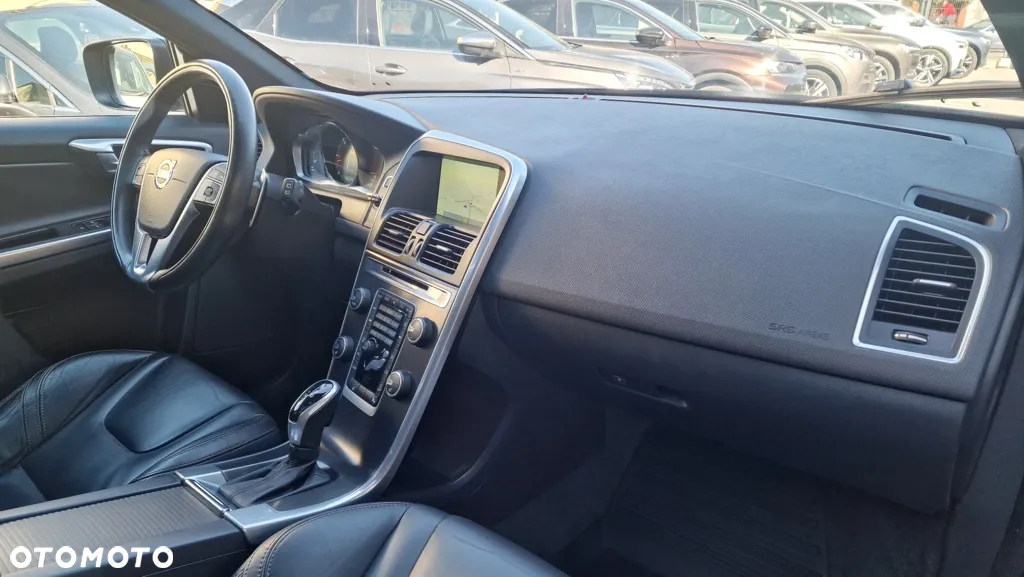 Volvo XC 60 D5 AWD Geartronic Summum - 29