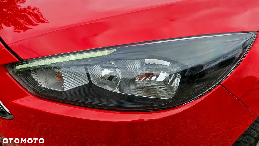 Ford Focus 1.5 EcoBlue Start-Stopp-System TITANIUM - 11