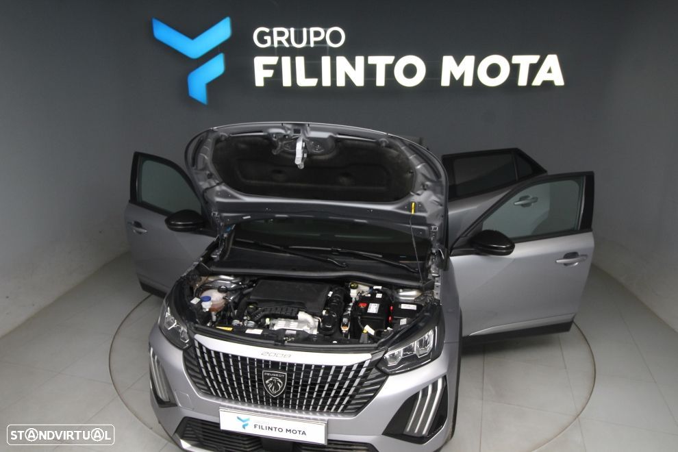 Peugeot 2008 1.2 PureTech Allure - 12