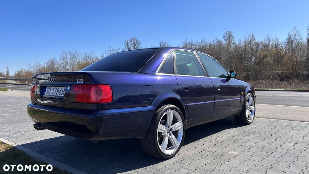 Audi A6 Limousine 2.8 Quattro - 1