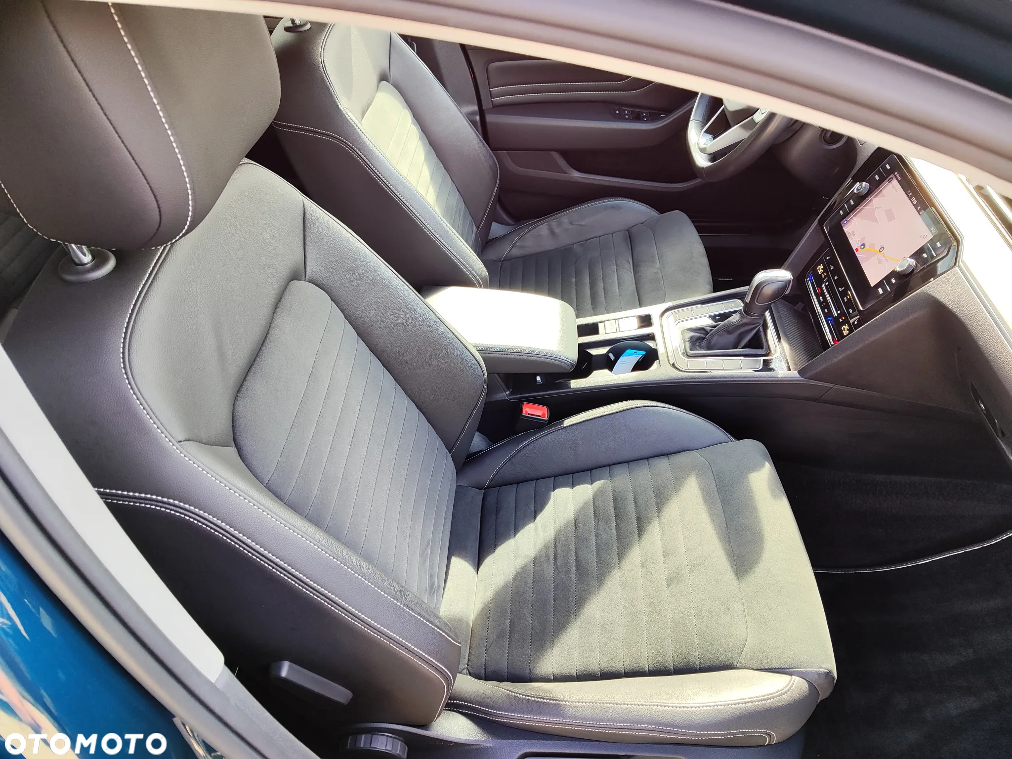 Volkswagen Passat 2.0 TDI EVO Elegance DSG - 12