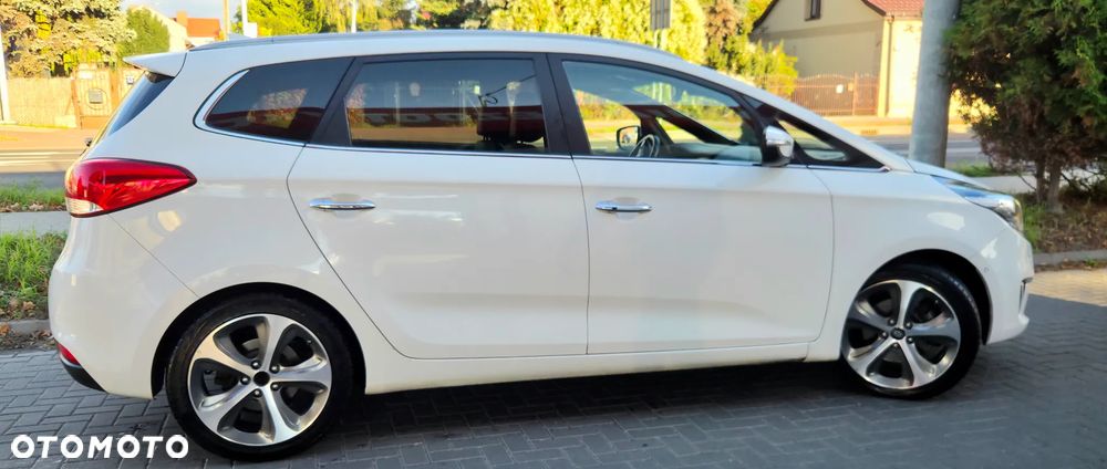 Kia Carens 1.7 CRDi 141 ISG Vision - 17