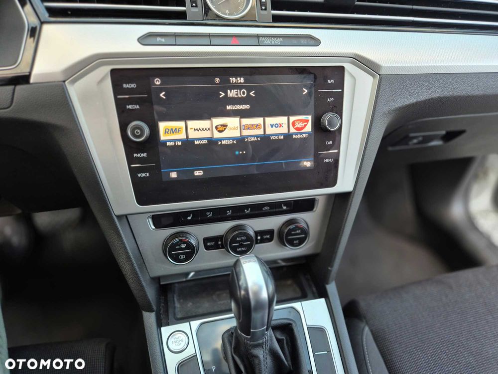 Volkswagen Passat - 6