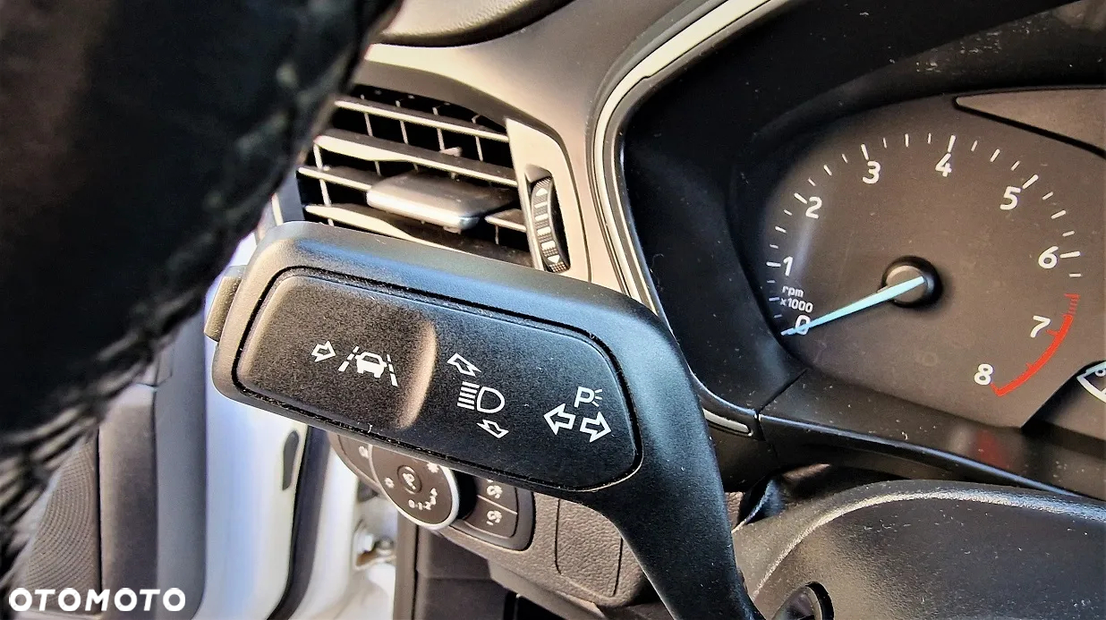 Ford Focus 1.0 EcoBoost Active Business - 20