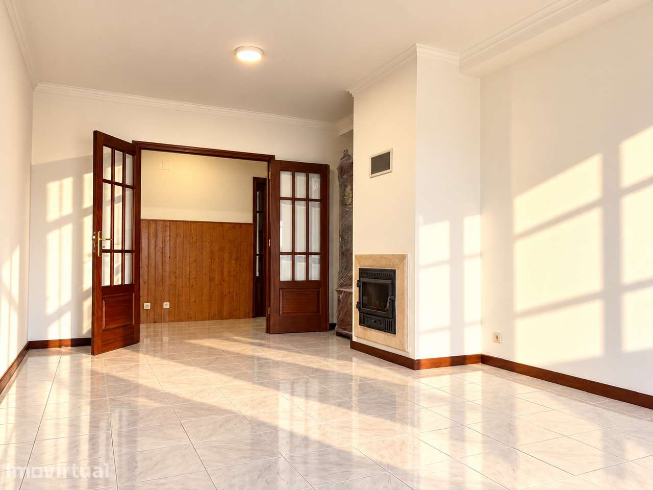 Apartamento T2+1 com Garagem Fechada | Mafamude - Grande imagem: 3/23