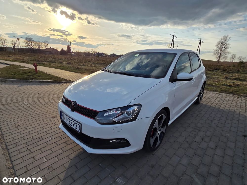 Volkswagen Polo 1.4 TSI GTI DSG - 9