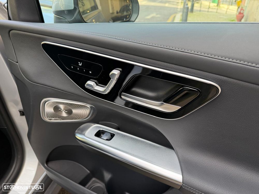 Mercedes-Benz GLC 300 e 4Matic 9G-TRONIC Avantgarde Advanced - 31