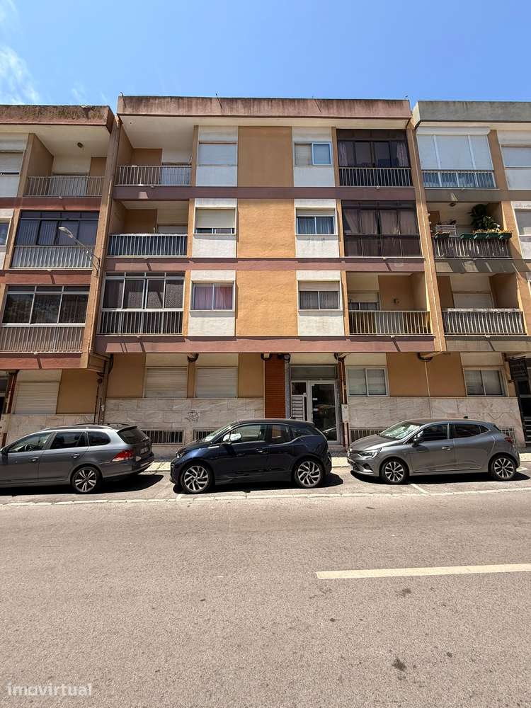 Apartamento T2 com Quintal, Excelente Exposição Solar – Mem Martins - Grande imagem: 5/40