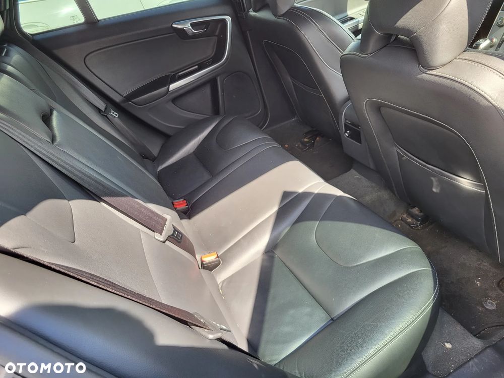 Volvo V60 - 4