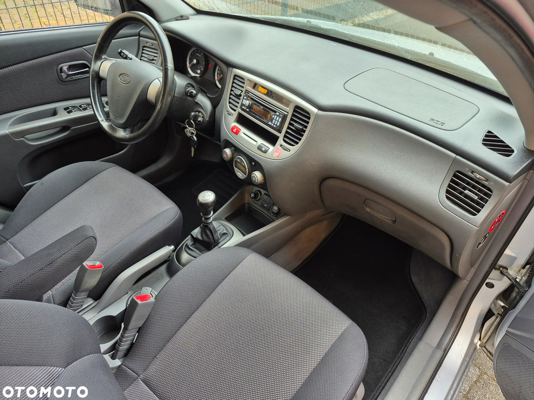 Kia Rio 1.4 Comfort - 5
