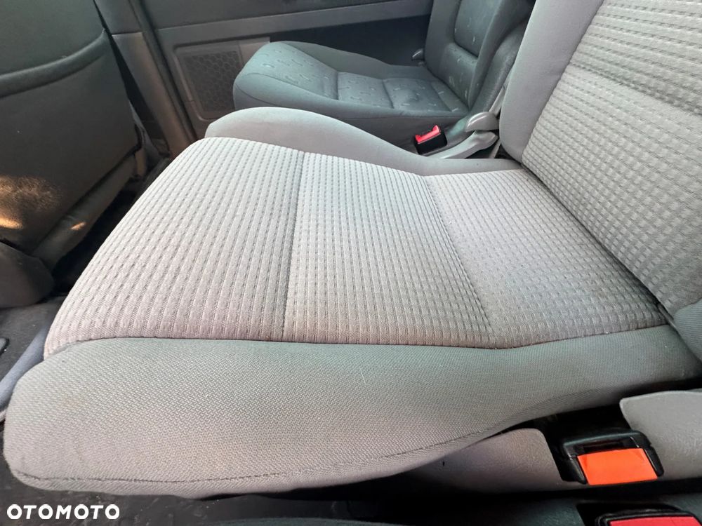 Volkswagen Sharan - 15