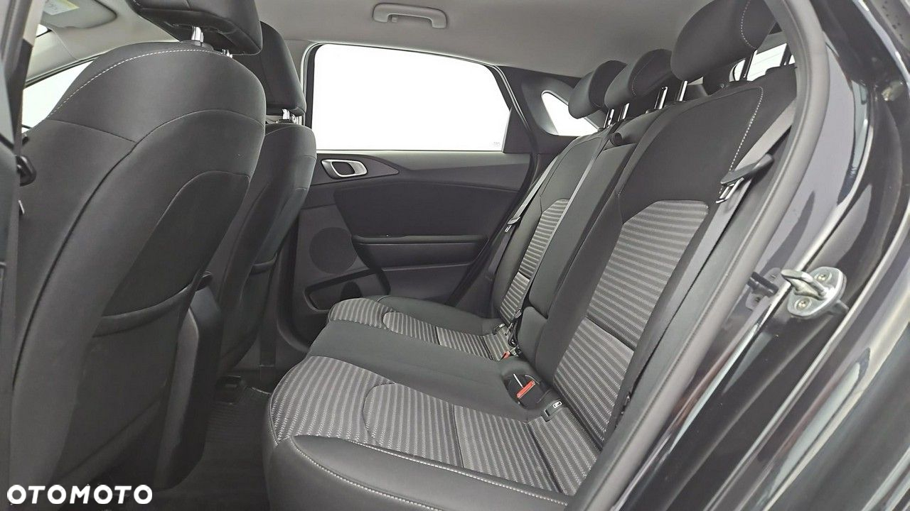 Kia Ceed 1.5 T-GDI L - 23