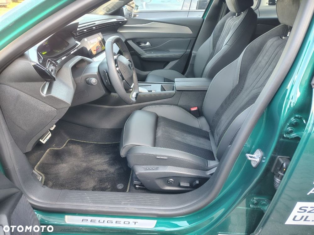 Peugeot 308 - 8