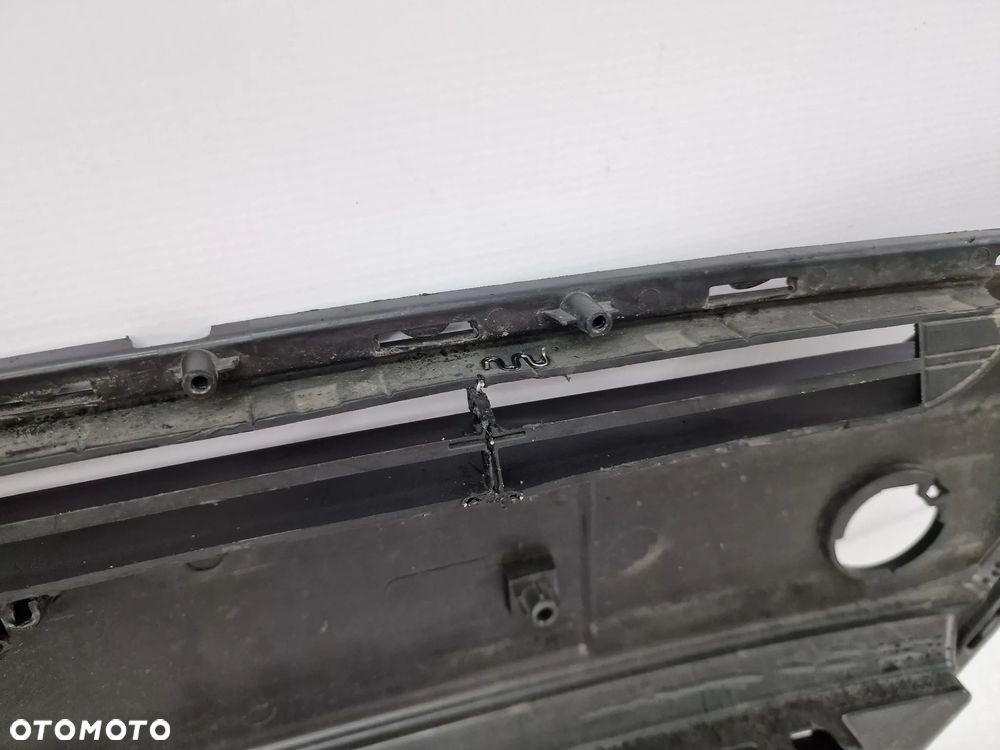 KIA PICANTO II 11- KRATKA ŚRODKOWA ZDERZAKA PRZEDNIEGO PRZÓD , NR 86569-1Y000 , NR AUKCJI KR186 - 11