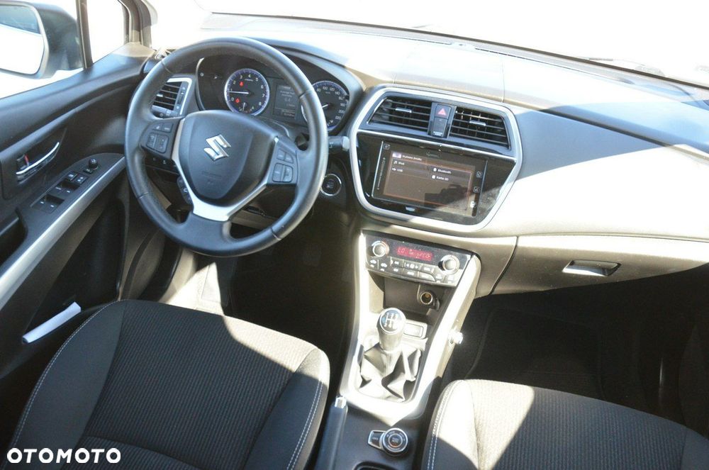 Suzuki SX4 S-Cross - 24