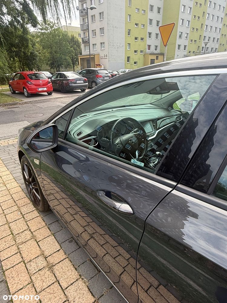 Opel Astra 1.4 T Dynamic S&S - 12