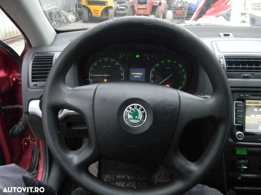 Dezmembrari  Skoda OCTAVIA 2 (1Z)  2004  > 2013 1.9 TDI Motorina - 17