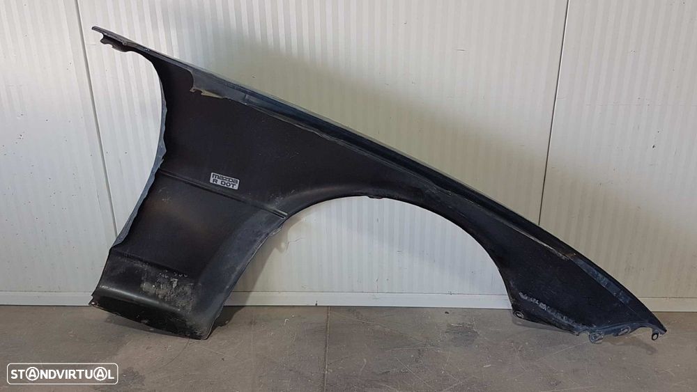 GUARDA-LAMAS FRENTE ESQUERDO MAZDA MIATA MX5 - VERSION AMERICANA - 2