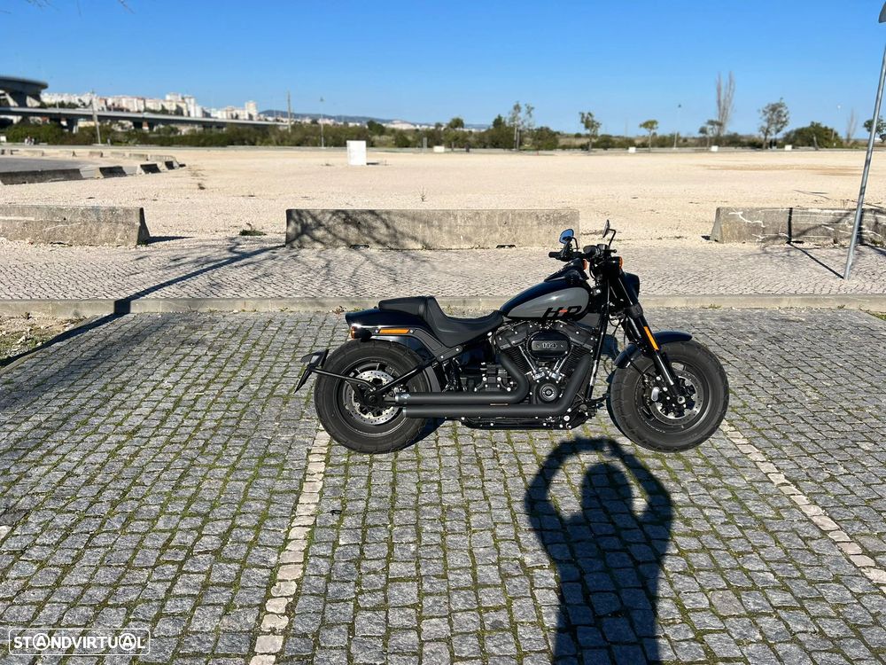 Harley-Davidson Softail FAT BOB 114 - 17