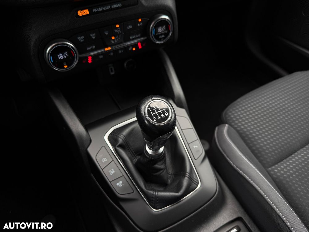 Ford Focus 1.0 EcoBoost Start-Stopp-System TITANIUM - 16