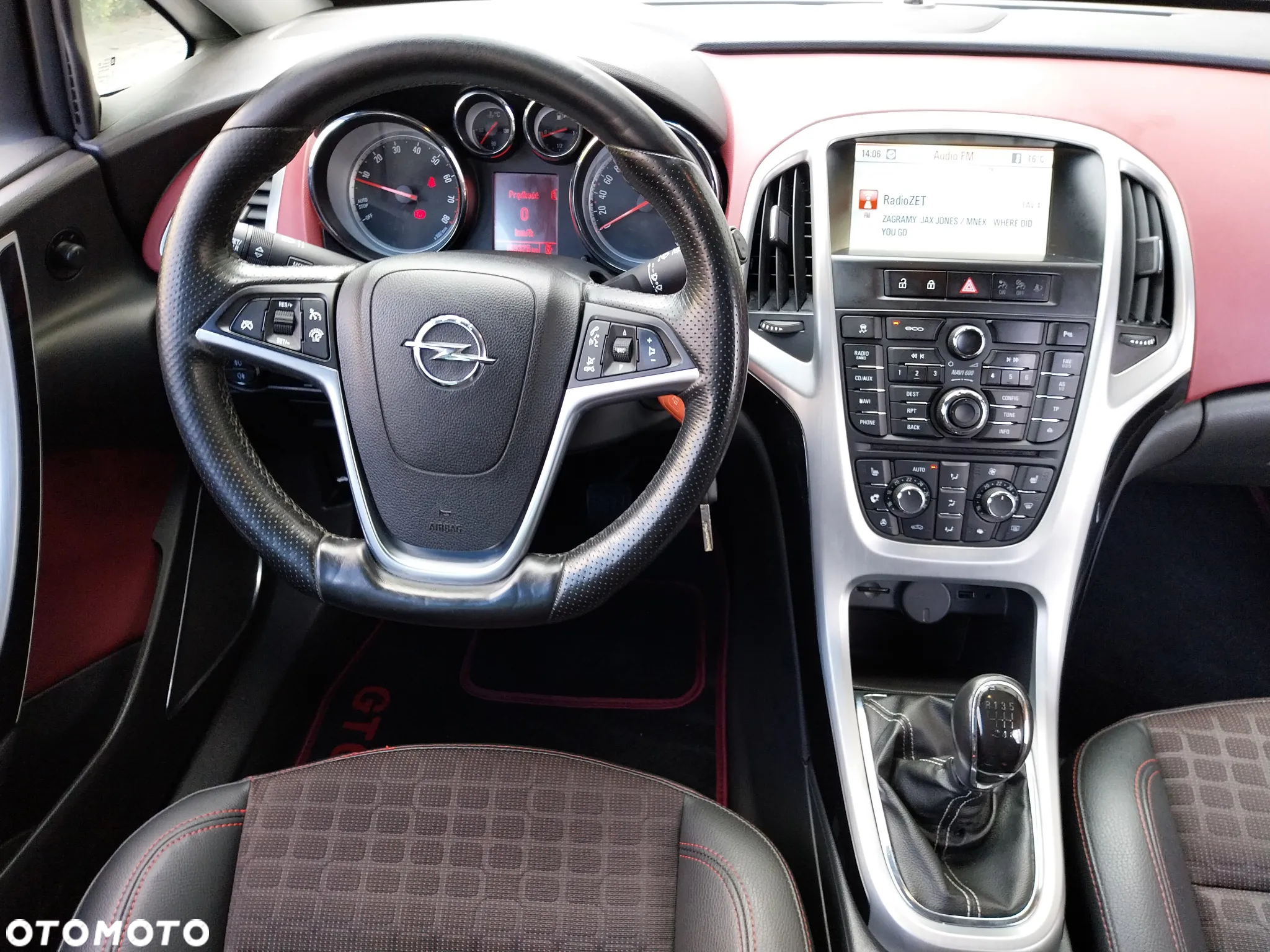 Opel Astra GTC 1.4 Turbo - 23