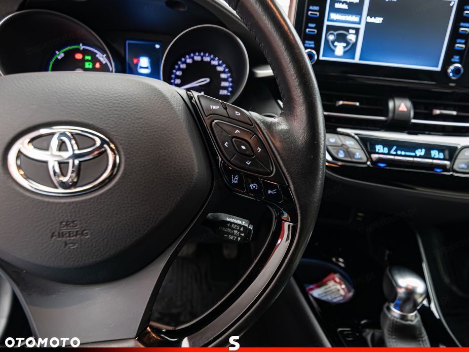 Toyota C-HR 2.0 Hybrid Executive - 13
