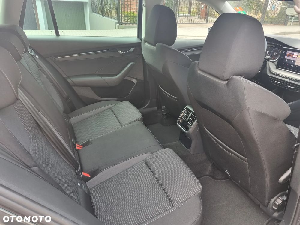 Skoda Octavia 2.0 TDI DSG Exclusive Plus - 19