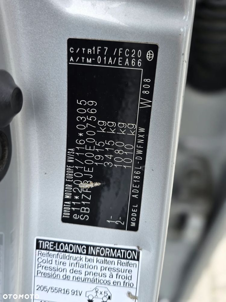 Toyota Auris 2.0 D-4D Prestige - 36