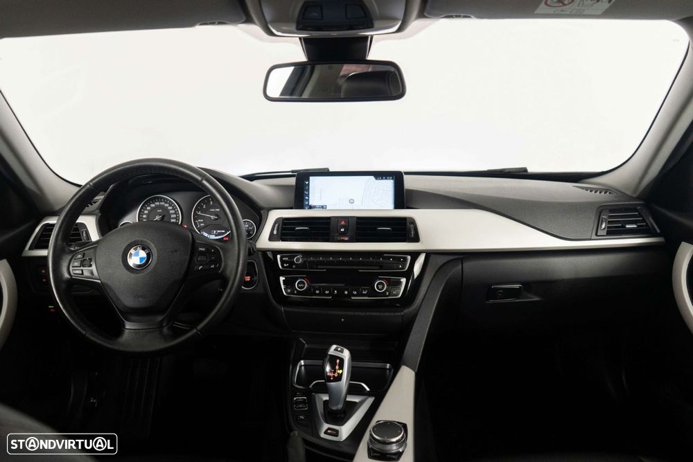 BMW 330 e iPerformance Line Luxury - 20