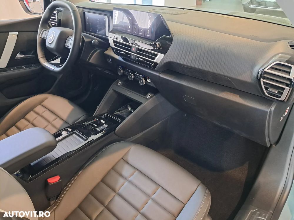 Citroën C4 Hybrid 145 MAX - 24