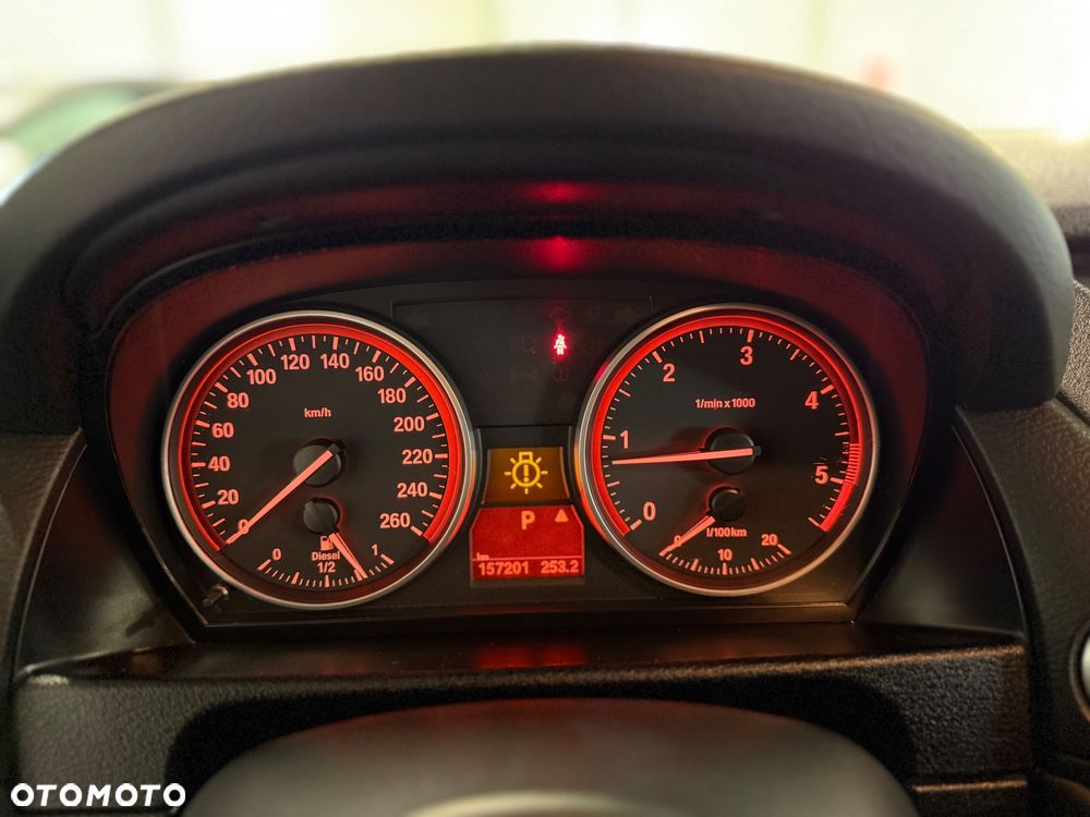 BMW X1 sDrive18d xLine - 10