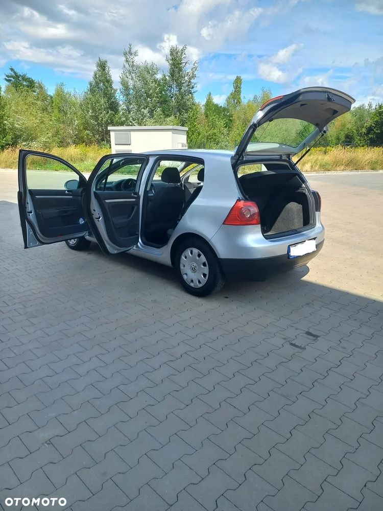 Volkswagen Golf 1.6 United - 13