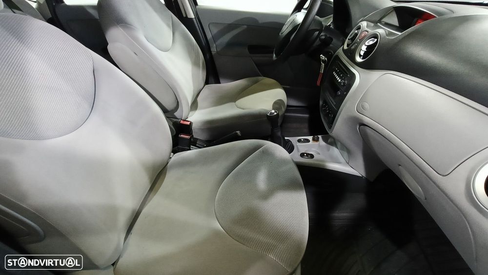 Citroën C3 1.4 HDi SX + - 9