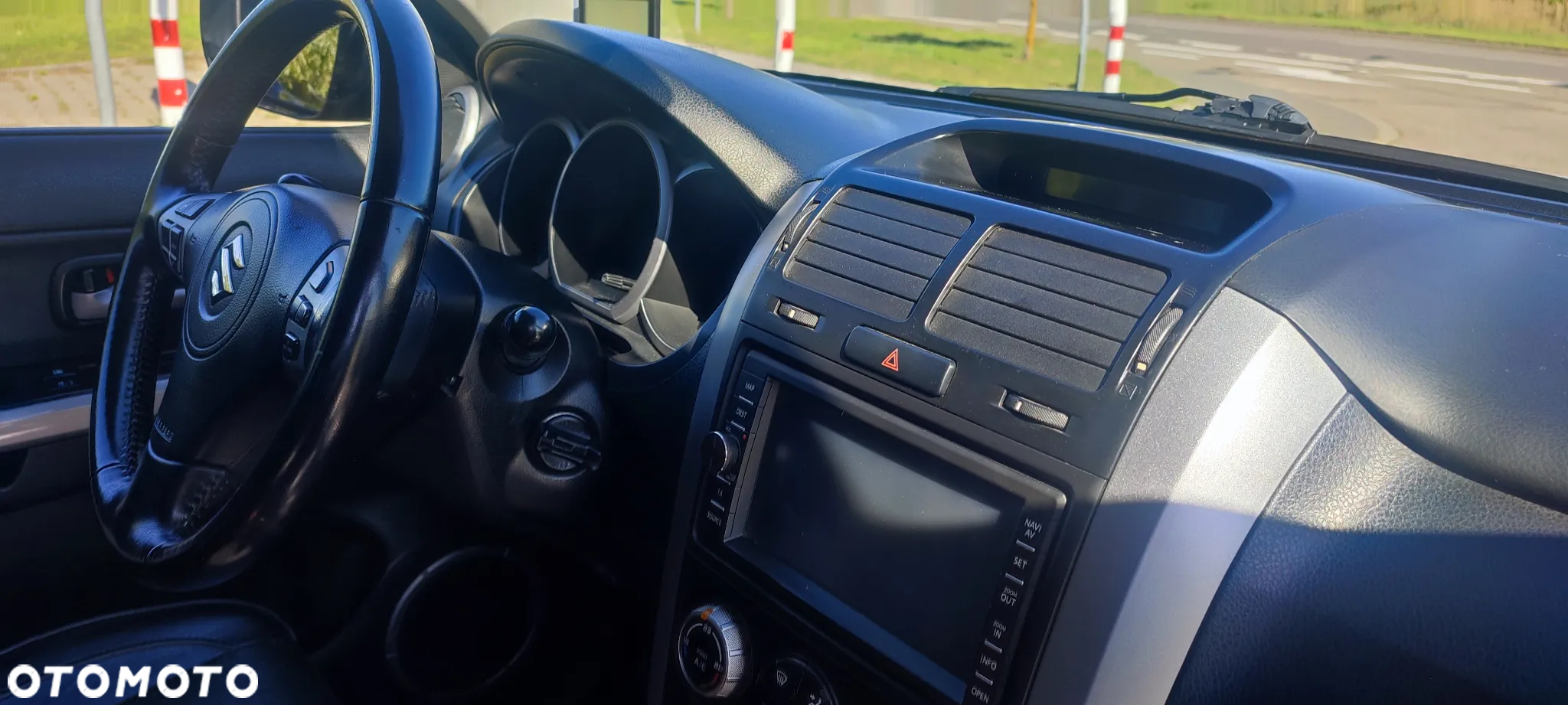 Suzuki Grand Vitara 2.0 De luxe - 20