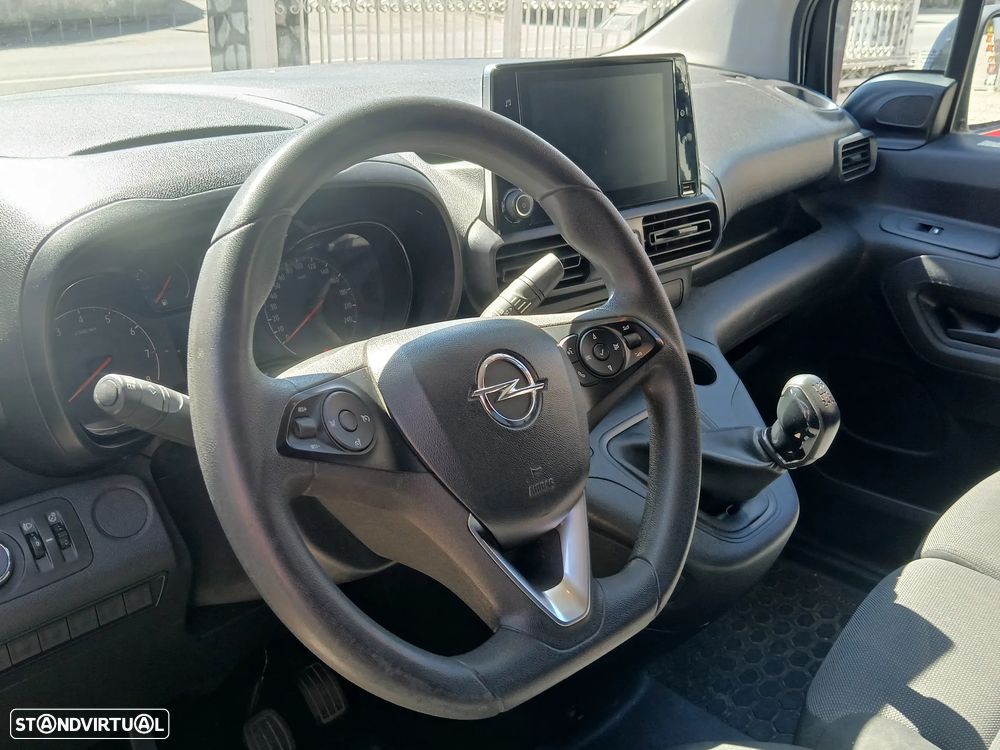 Opel COMBO 3L - 9
